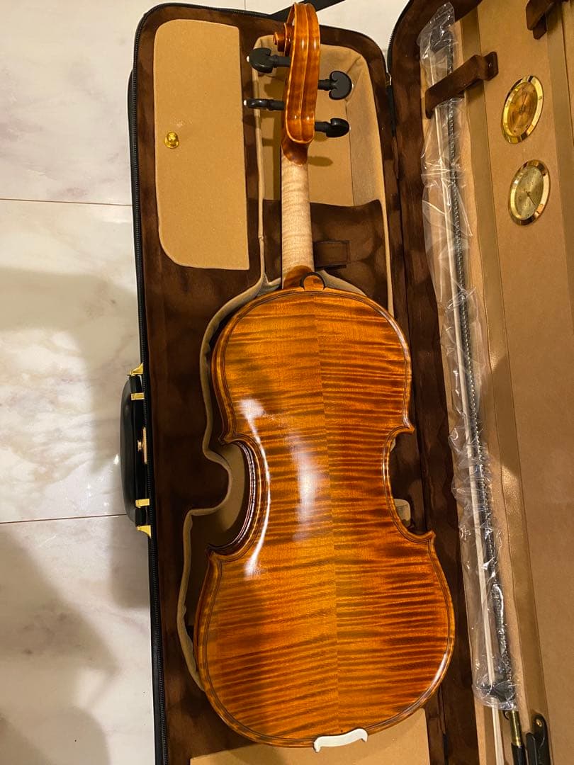 【証明書付き・未使用】　gliga MAESTRO 4/4