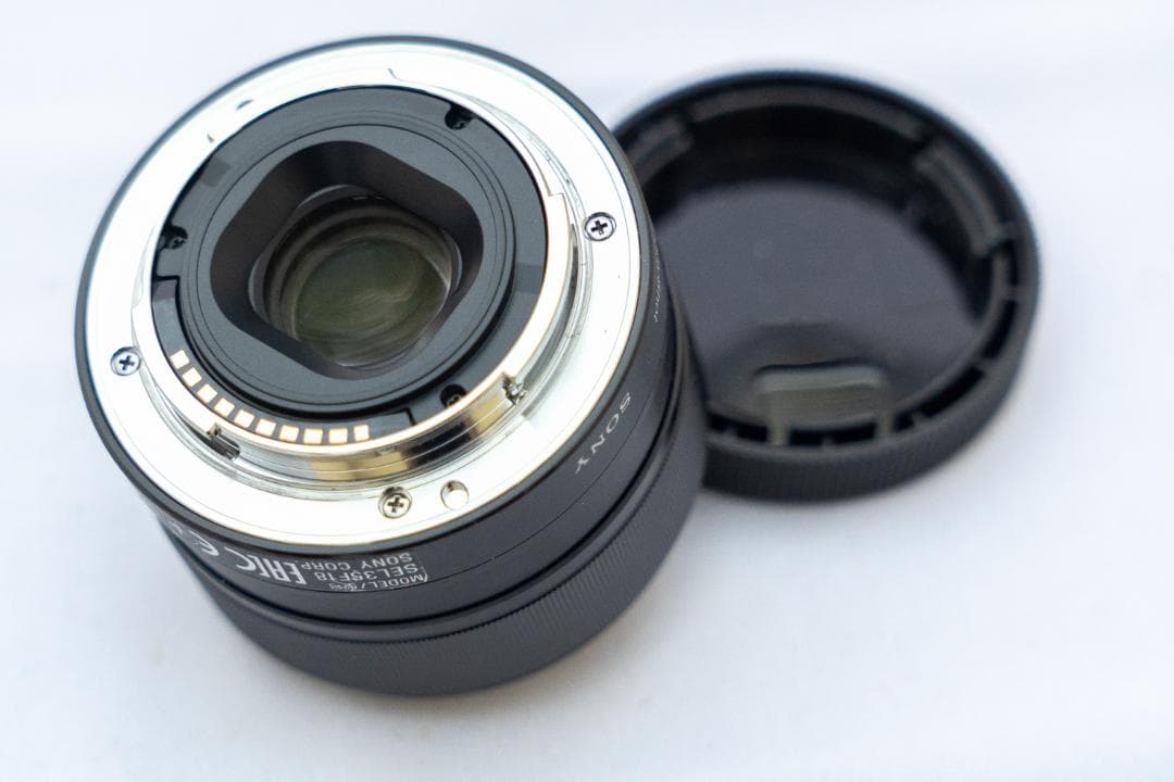 【美品】SONY 単焦点レンズ SEL35F18