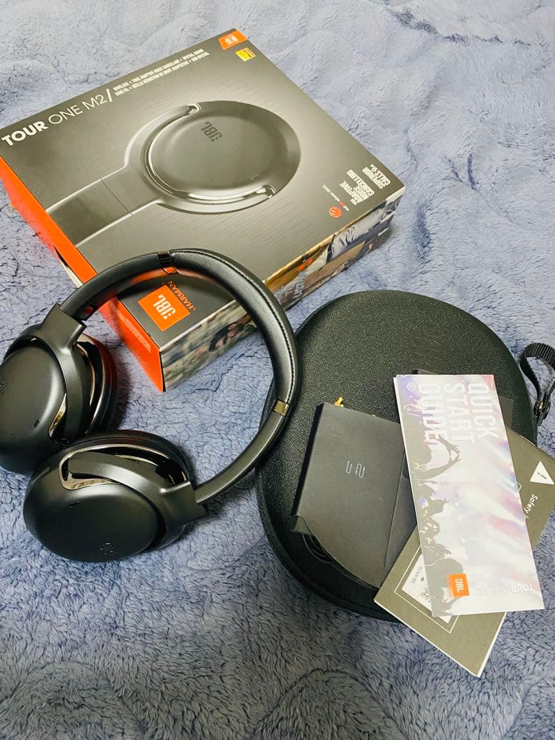 ヘッドホン jbl tour one m2